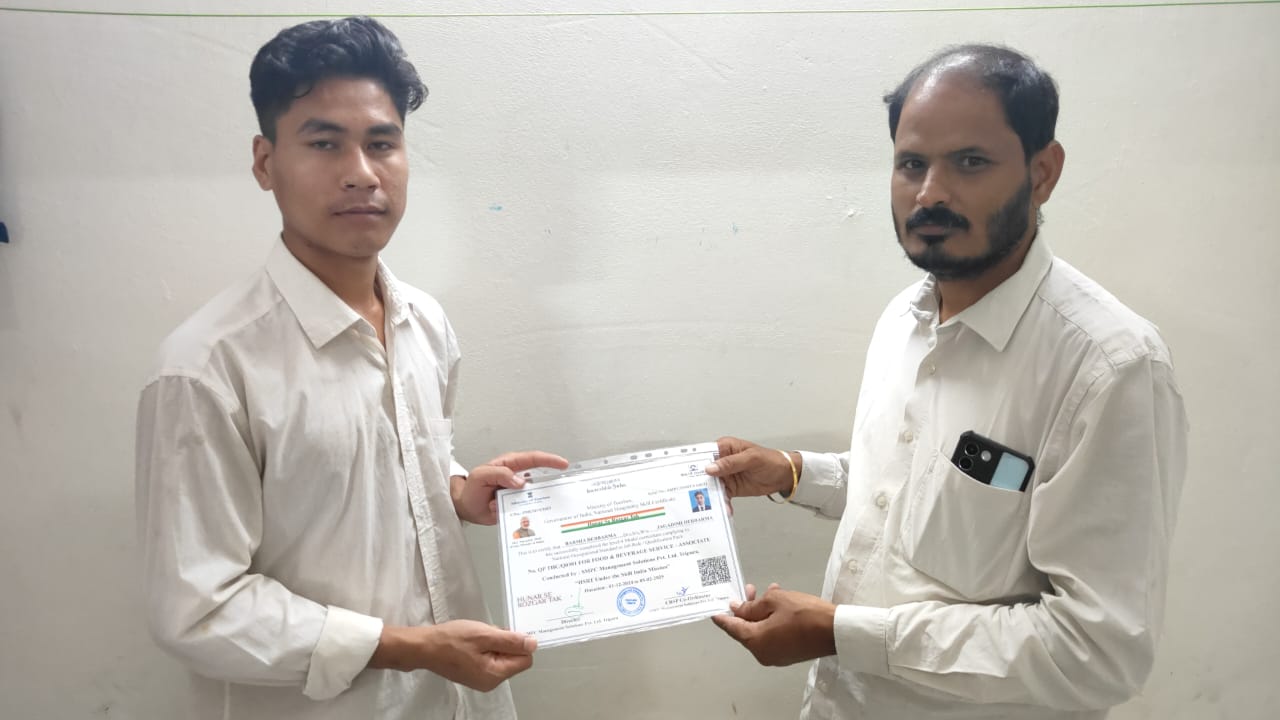 Certificate recipient Barsha